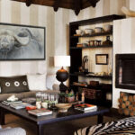 interior-design-african-lodge-trophy-room